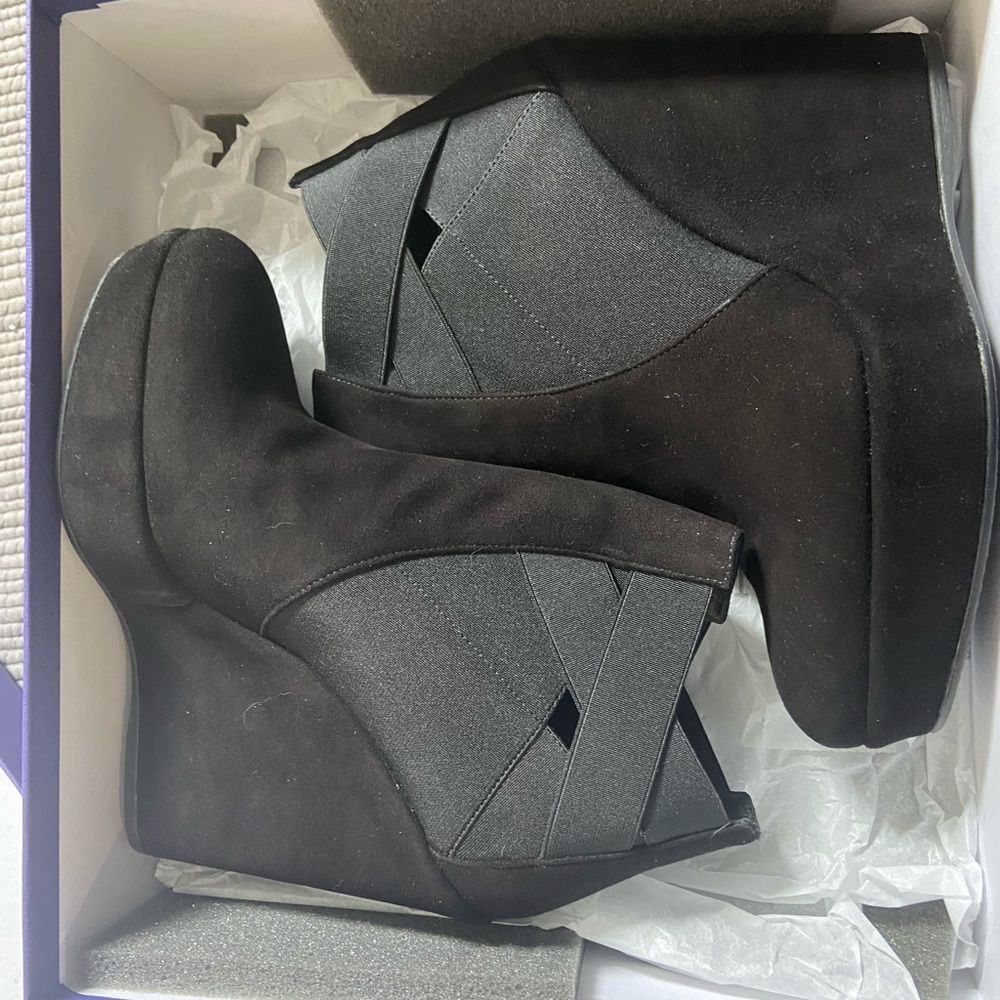 Stuart Weitzman Booties - Picture 8 of 8